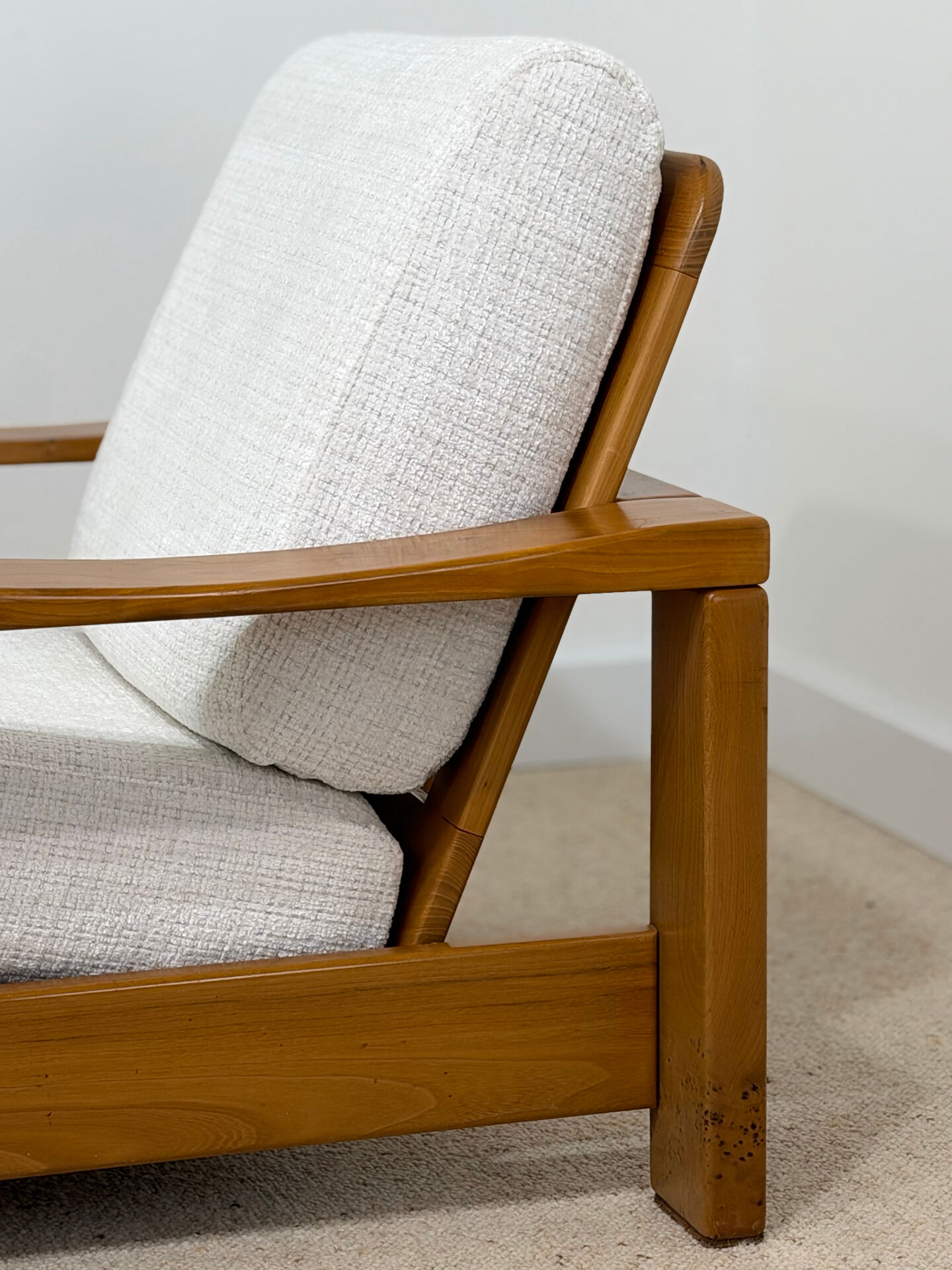 Pair of vintage armchairs in solid wood – new white fabric