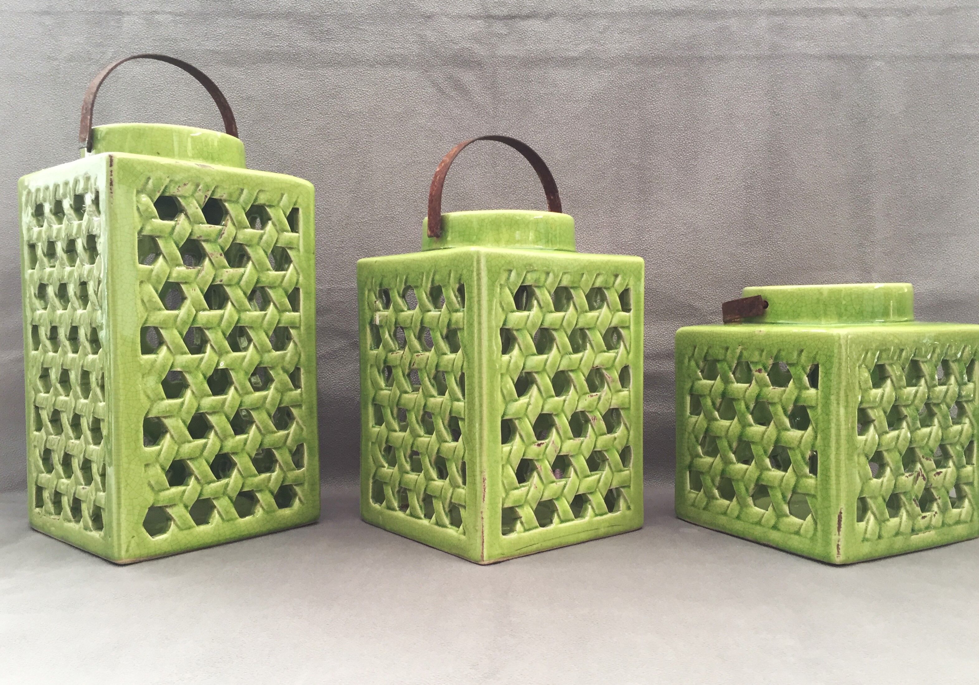 Set trio decorative lanterns design ceramic enamelled cracked glaze