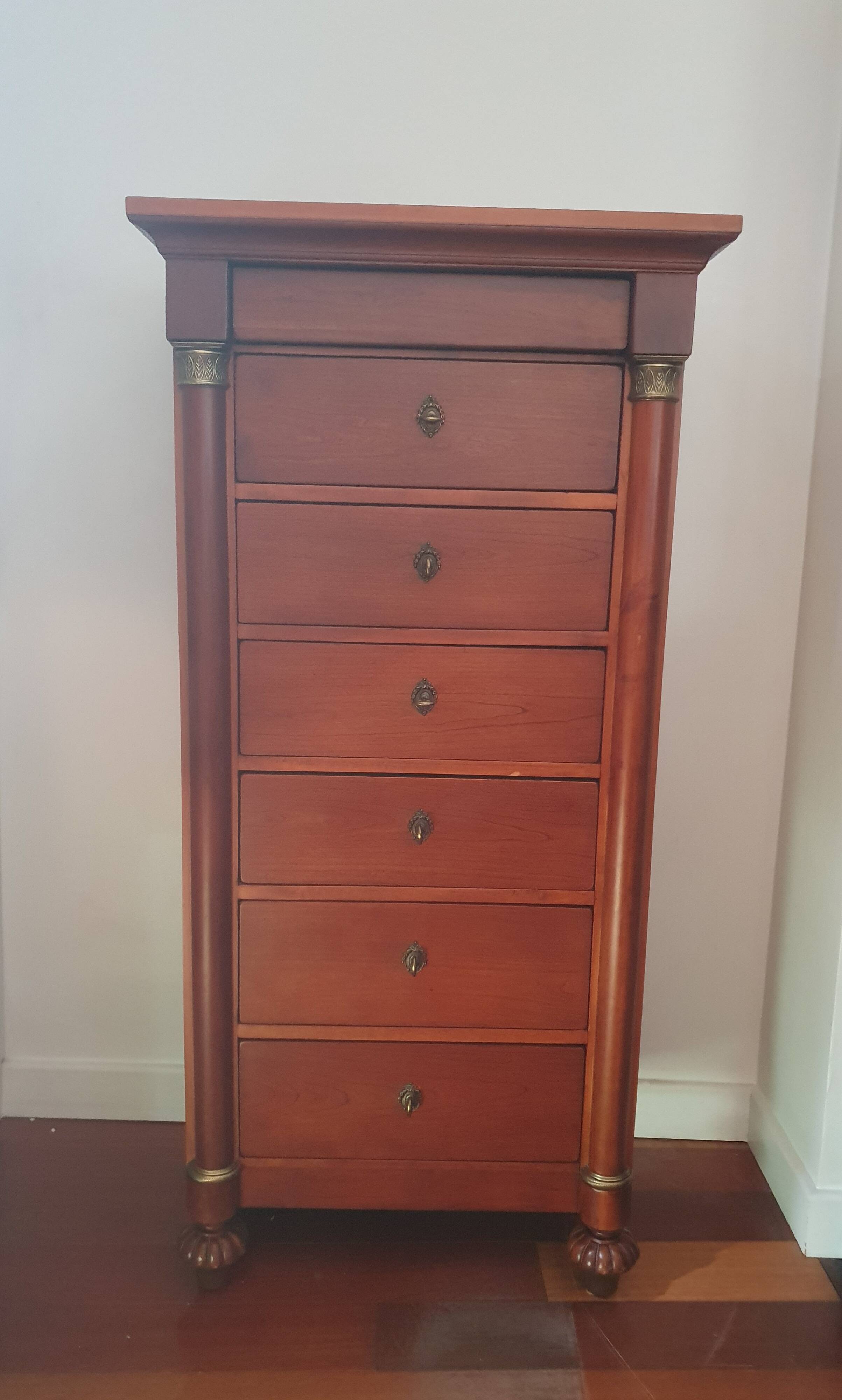 Chiffonier