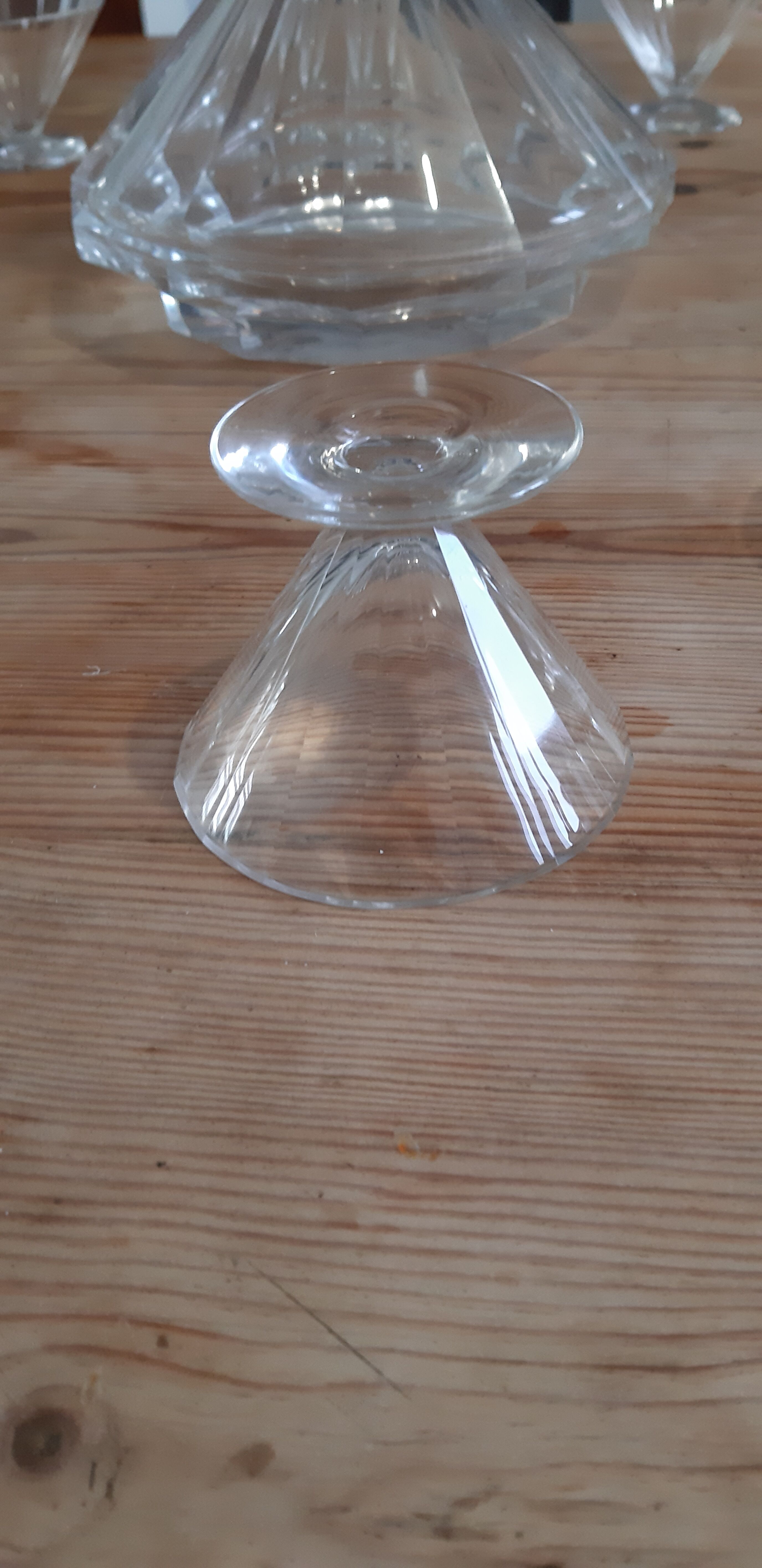 Art deco crystal liquor service