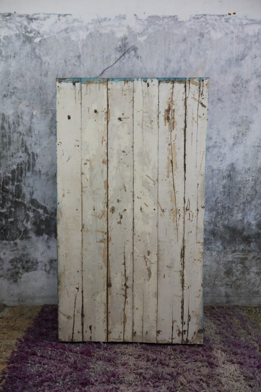 Indian cabinet 2 doors