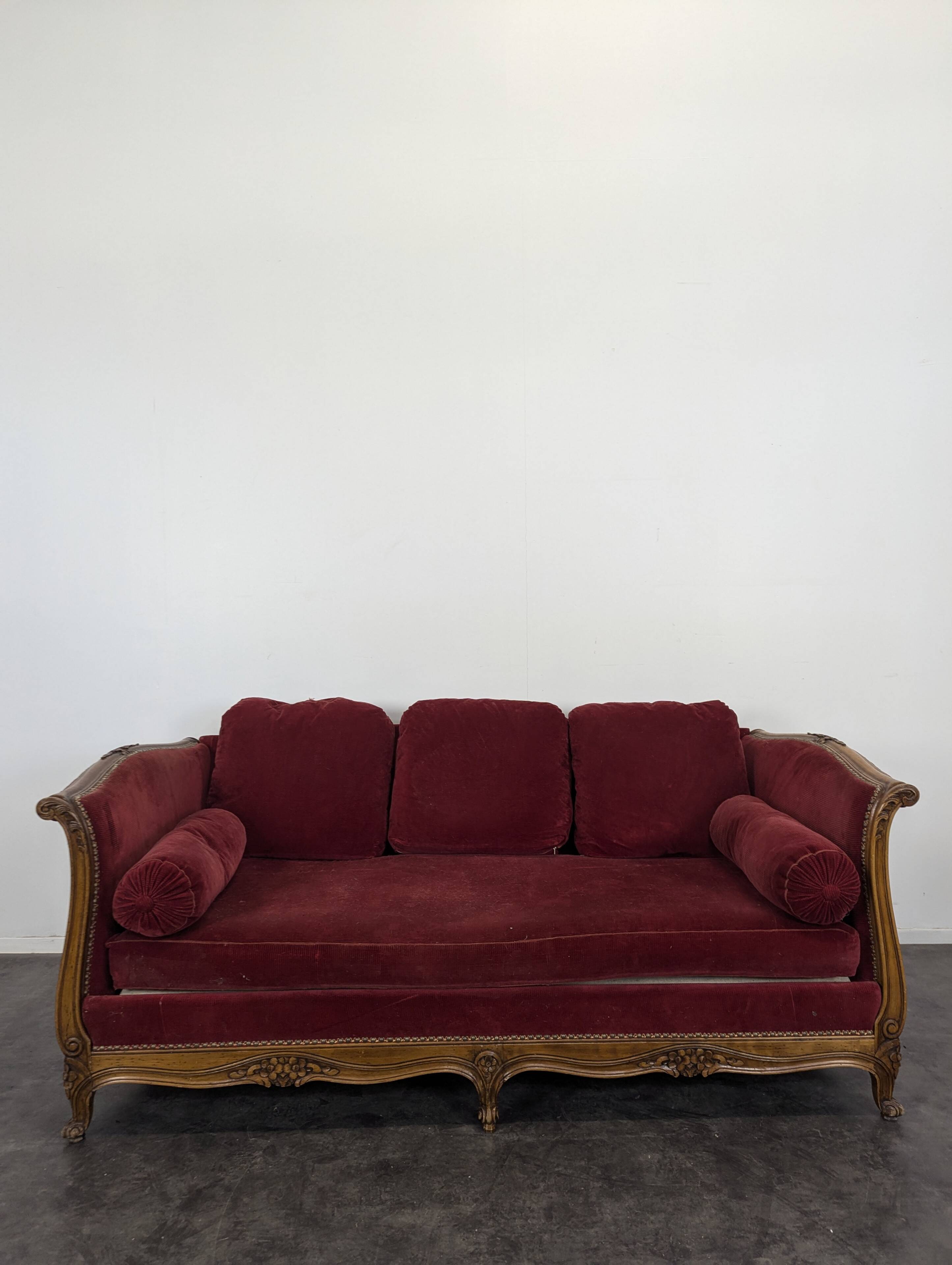Louis XV style daybed in red velvet
