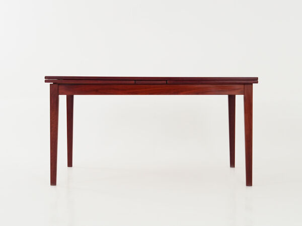 Table pliante conçue par Skovby design scandinave