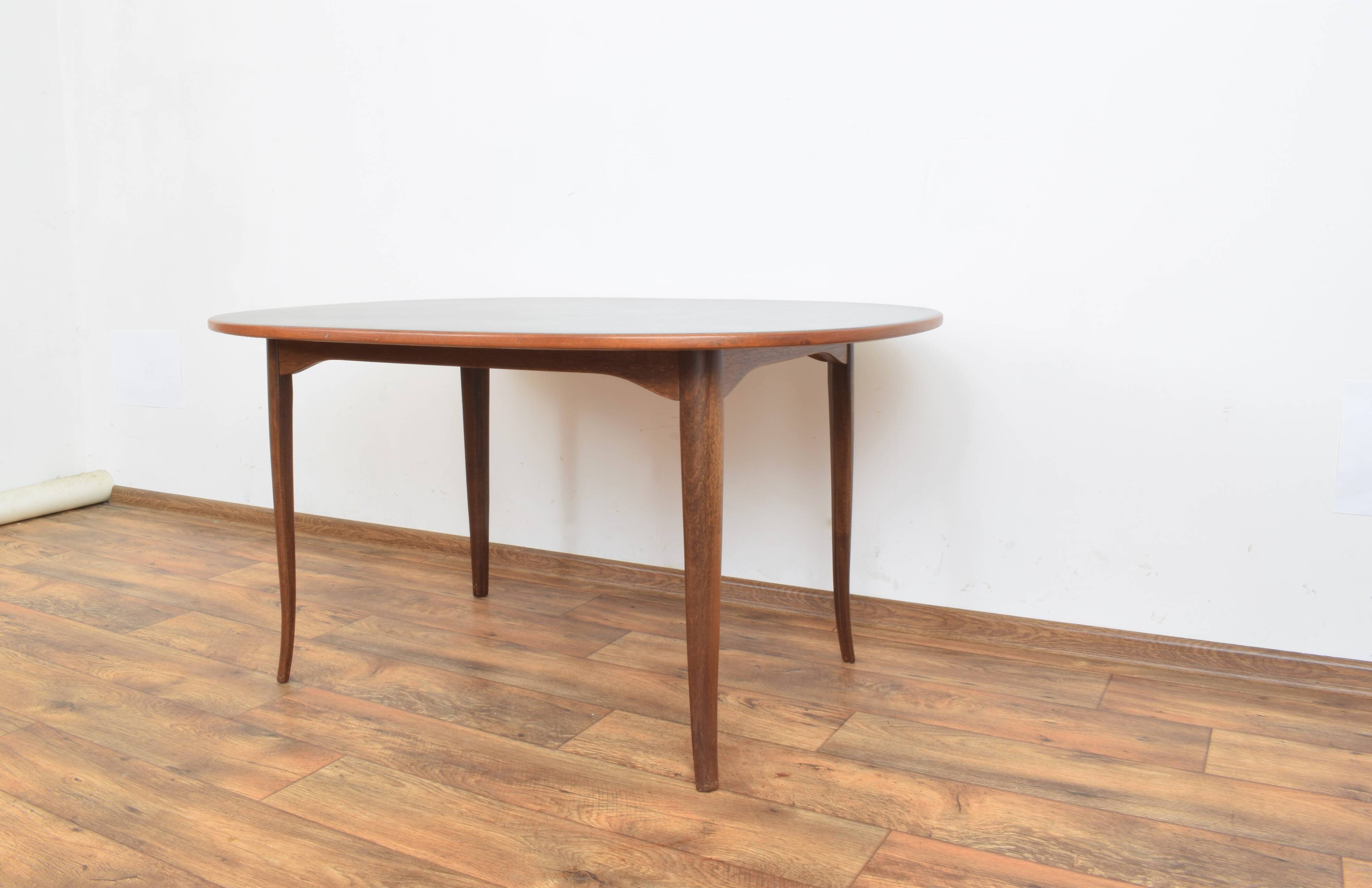 Mid-Century Swedish Teak Table Model „Ovalen” by Carlm Malmsten for Mobel Komponerad AV, 1950s.