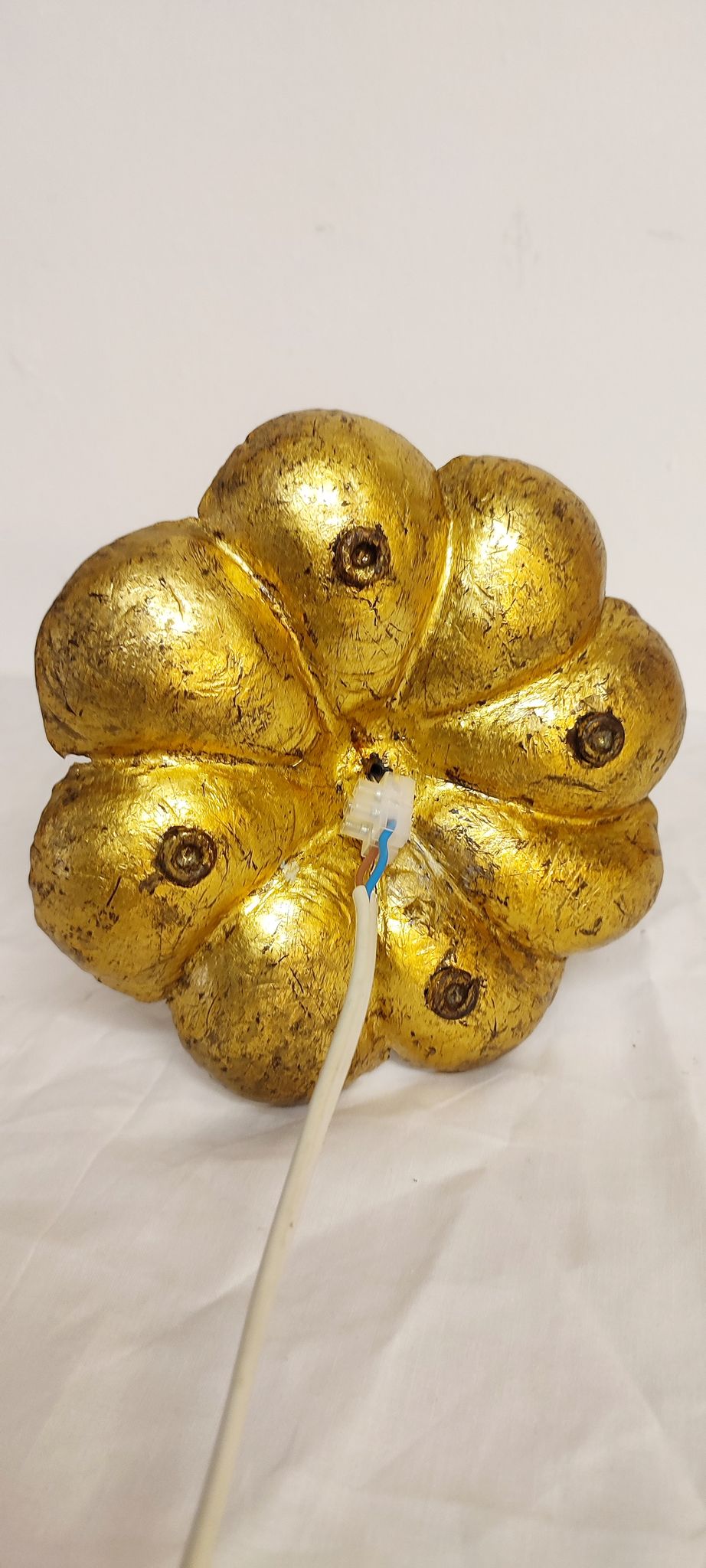Wrought iron table lamp and gold leaf. France, 1950