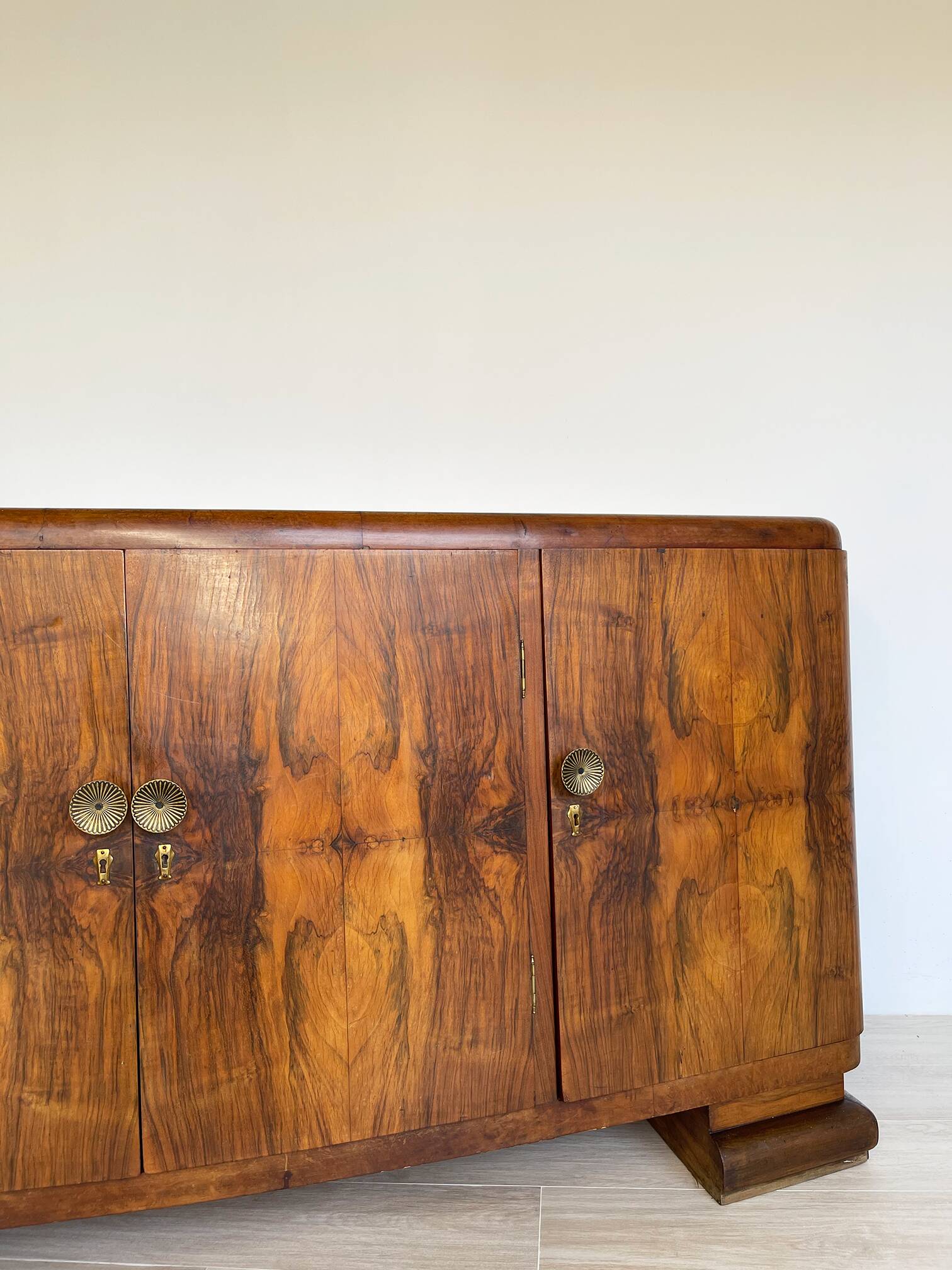 Impressionnant buffet Art déco italien des années 1920/1930