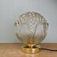 Lampe à poser globe vintage en verre moulé