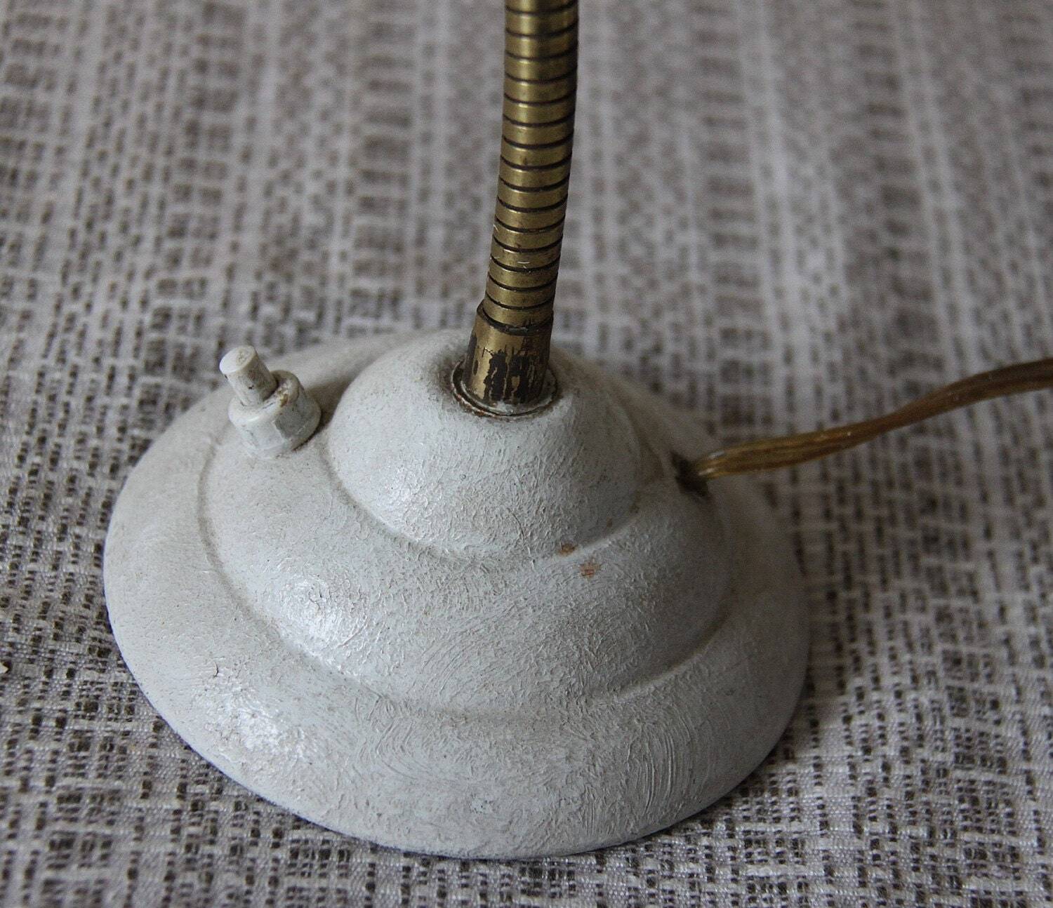 60s cocotte desk lamp