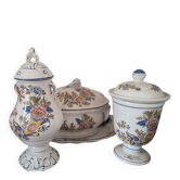 Ensemble de vaisselle en céramique vintage - Décor floral peint à la main