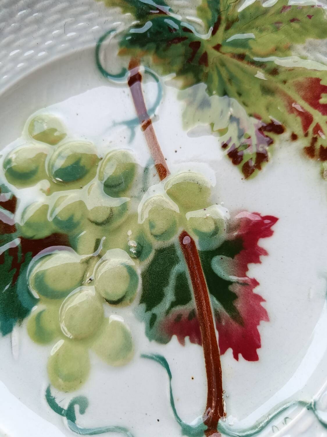 Barbotine dessert plates
