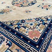 Tapis carré vintage Art Déco de Pékin Chine