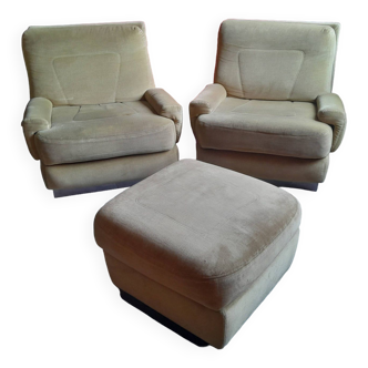 2 armchairs + 1 footrest + 1 3-seater sofa from the 70s
