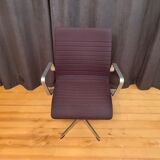 Oxford armchair by Arne Jacobsen, Fritz Hansen, Denmark.