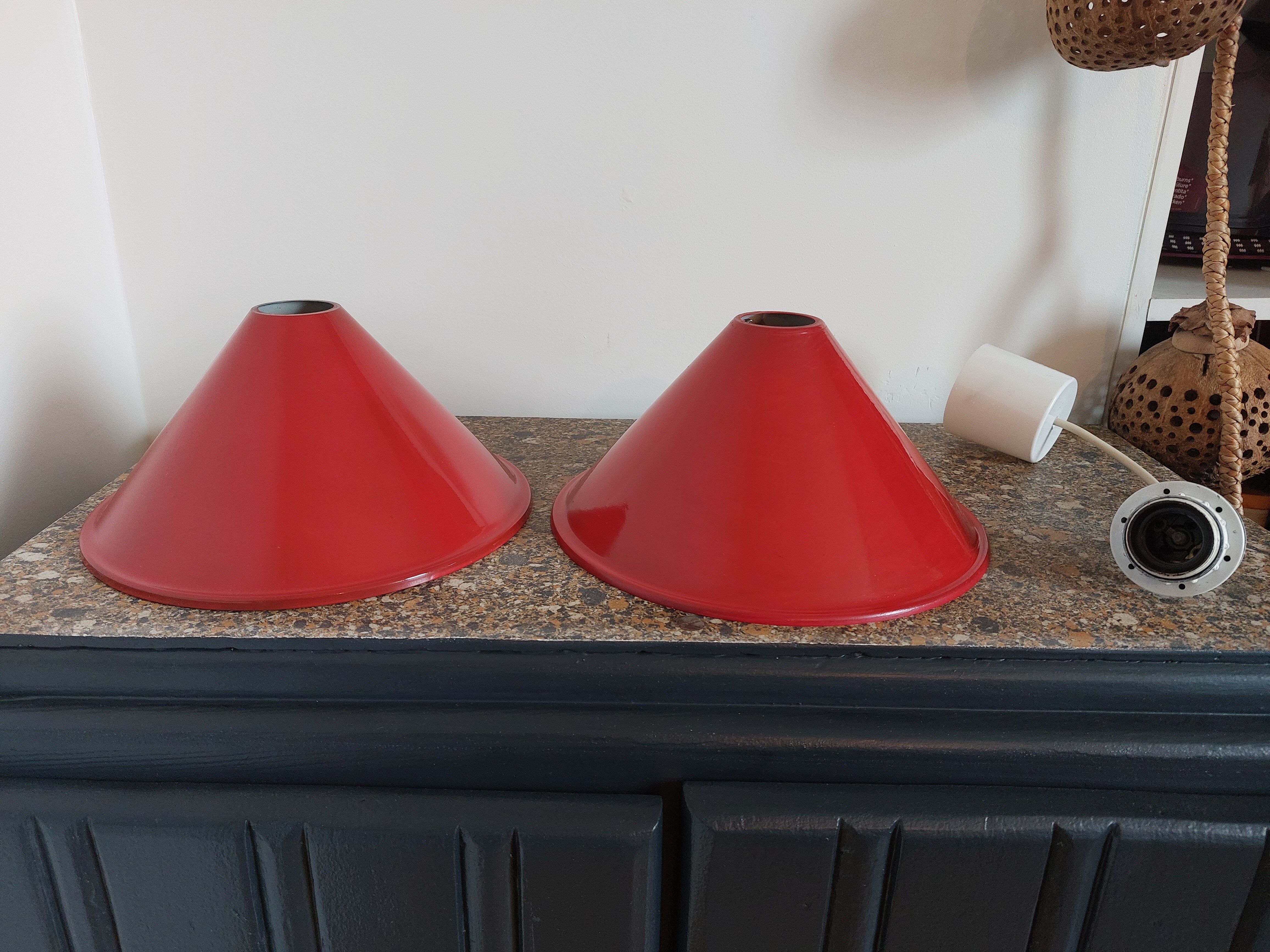 red metal suspensions