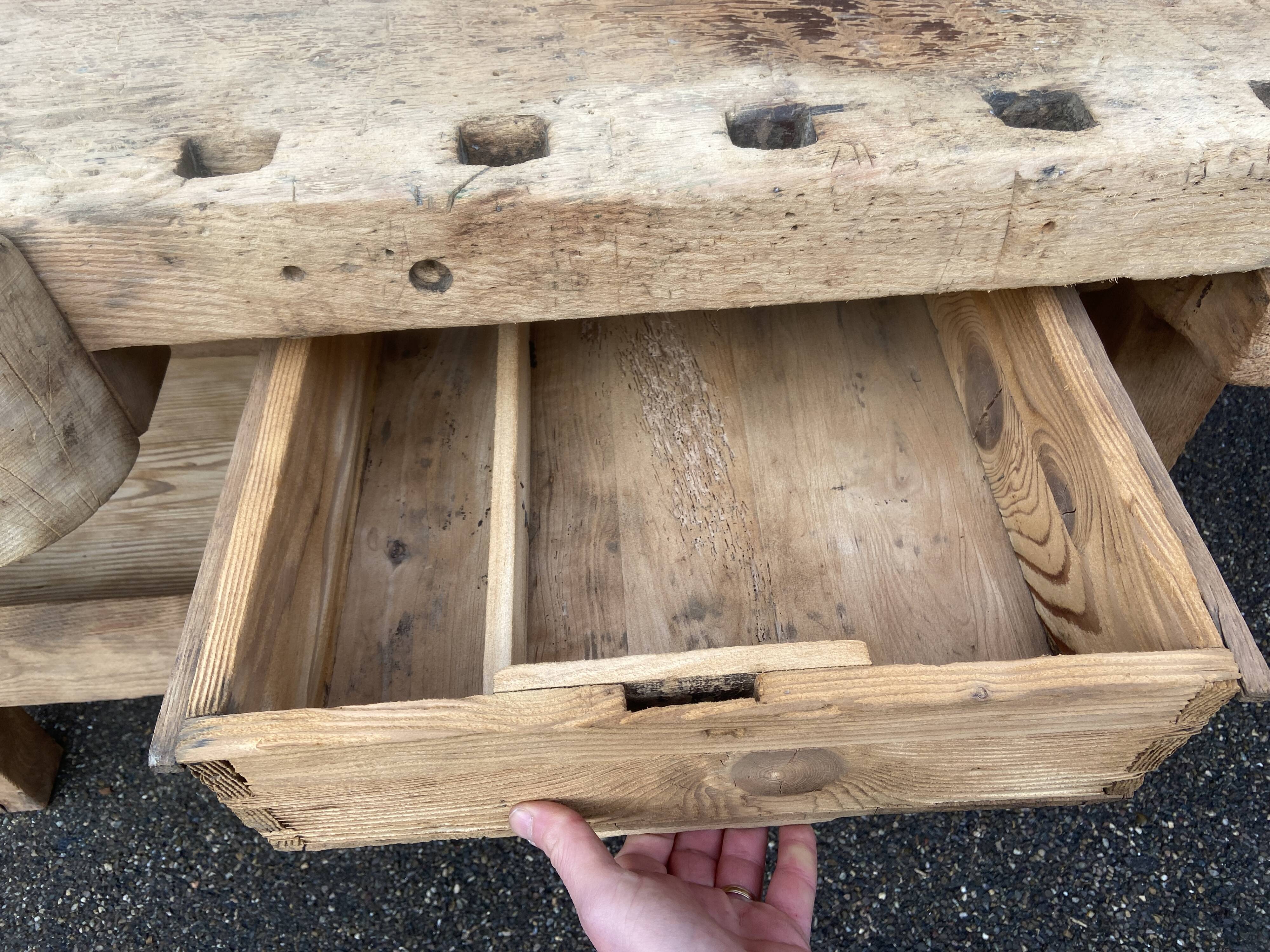 Industrial table carpenter's workbench in raw natural wood vintage bohemian
