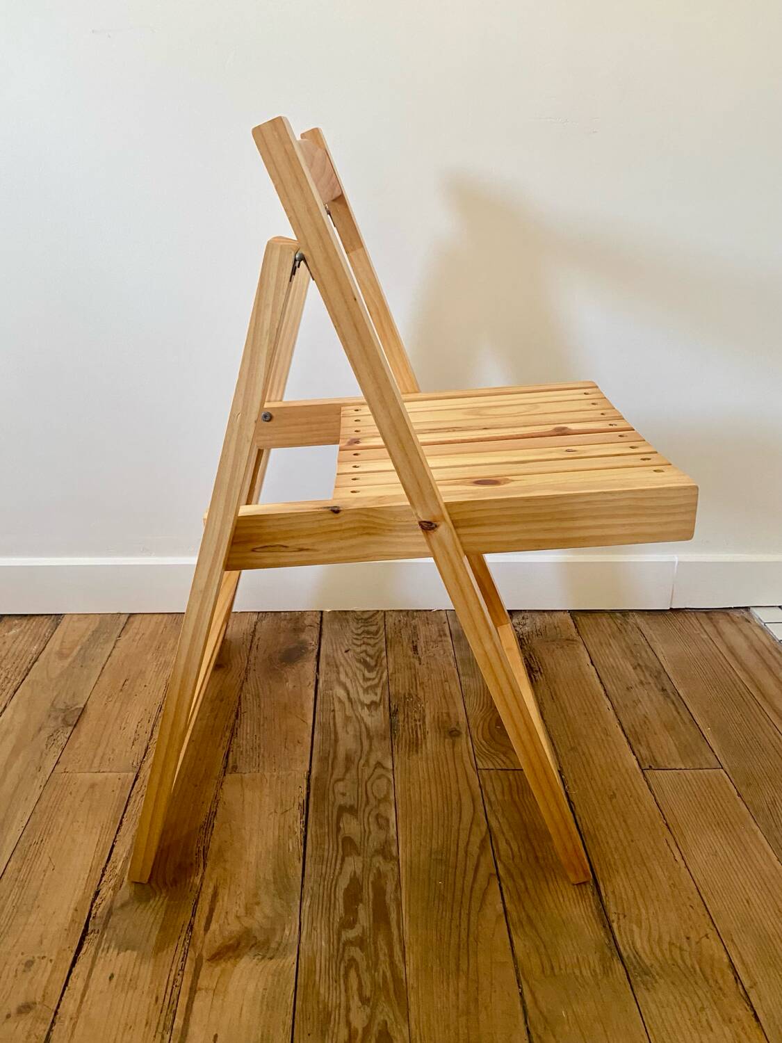 Pair of folding chairs