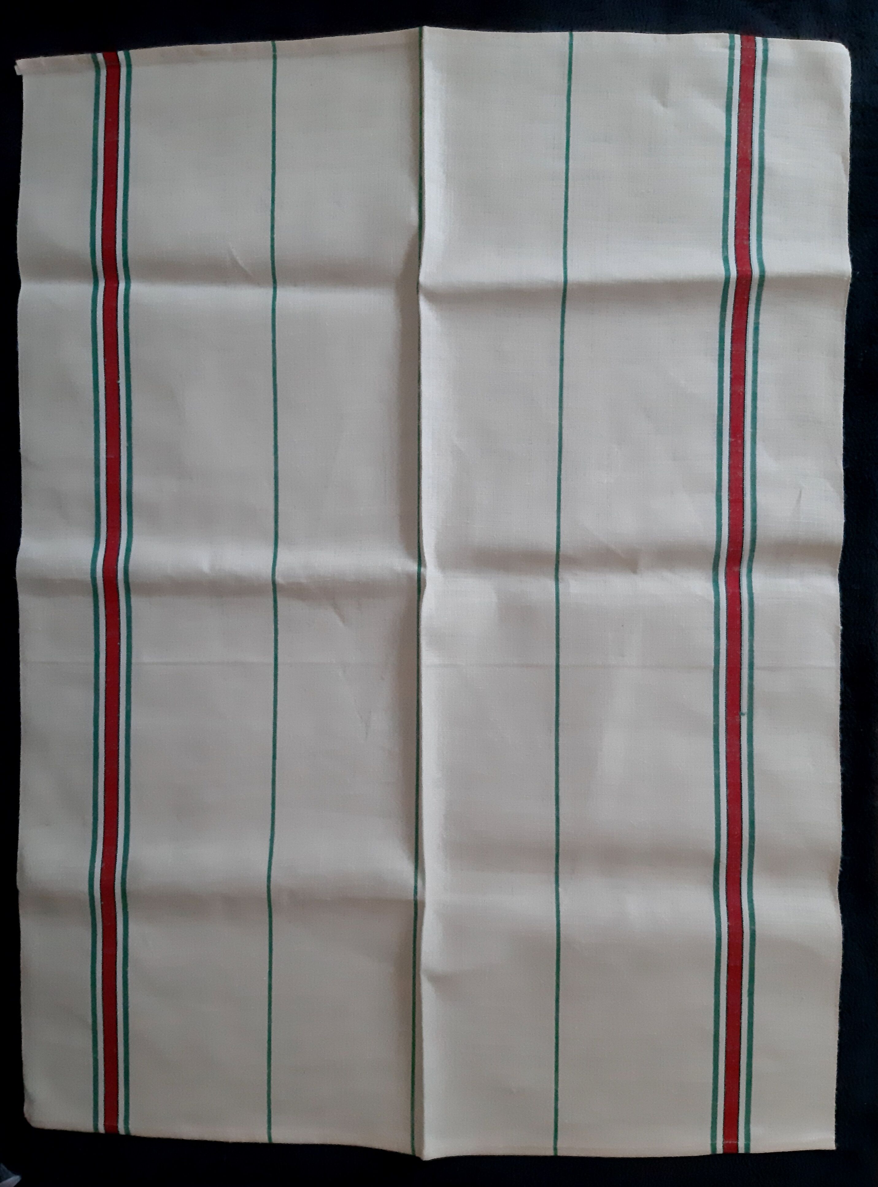 Linen tea towels/4 tea towels