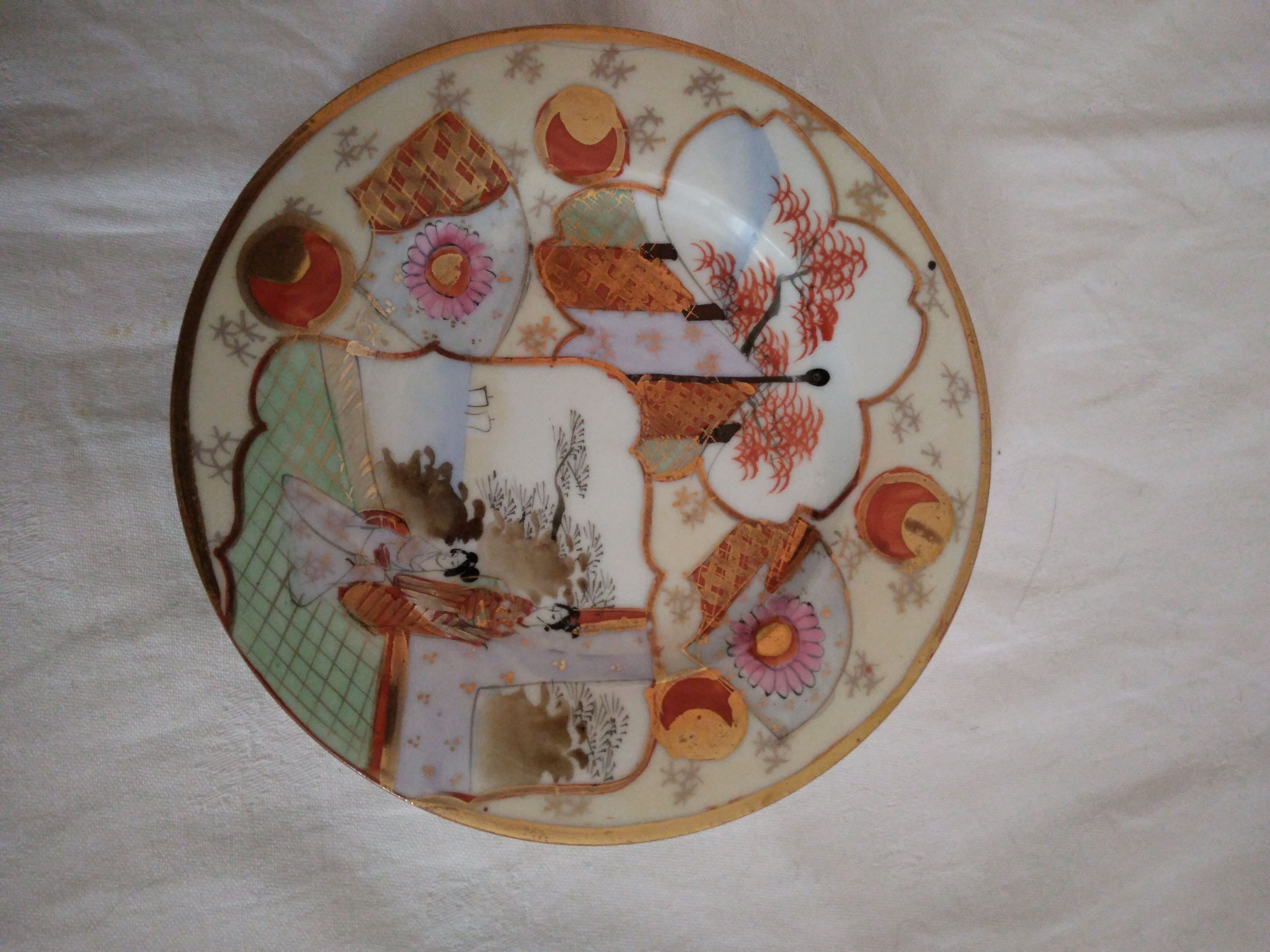 7 porcelain plates 15.5 cm
