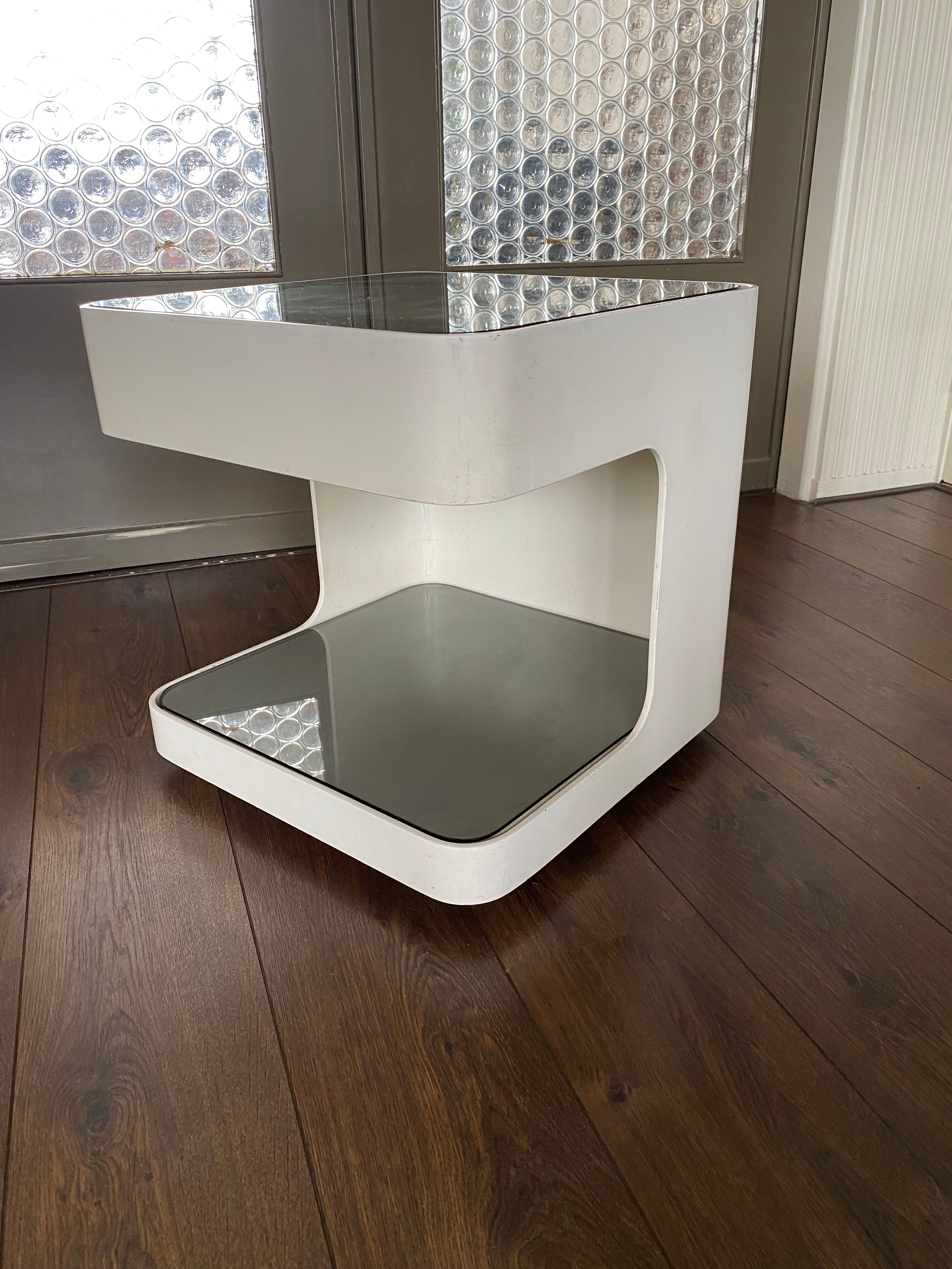 Table d’appoint space age en contreplaqué et verre, années 1970