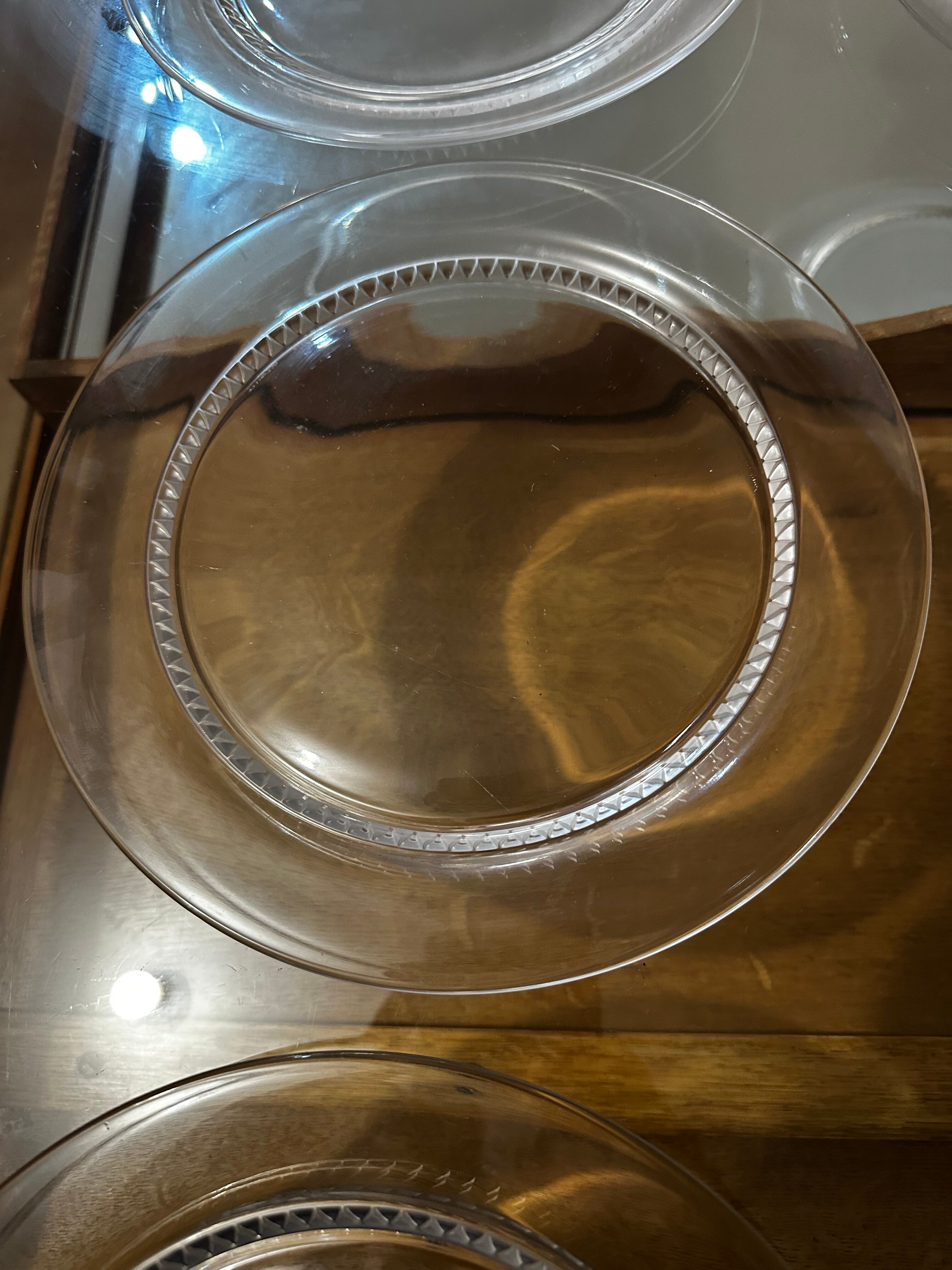 6 Large Lalique plates France Model Bourgueil D 21 cm