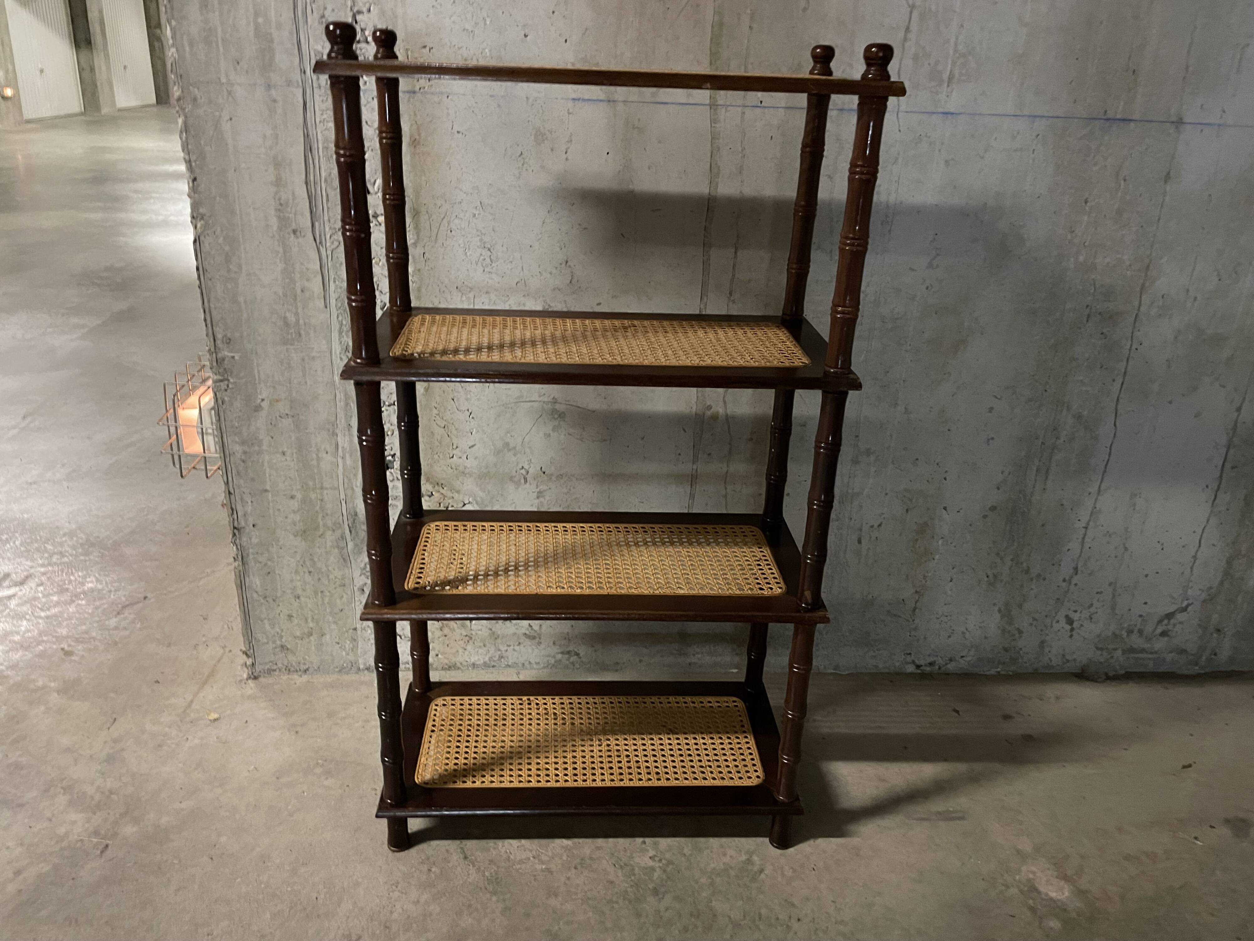 Etagère cannée