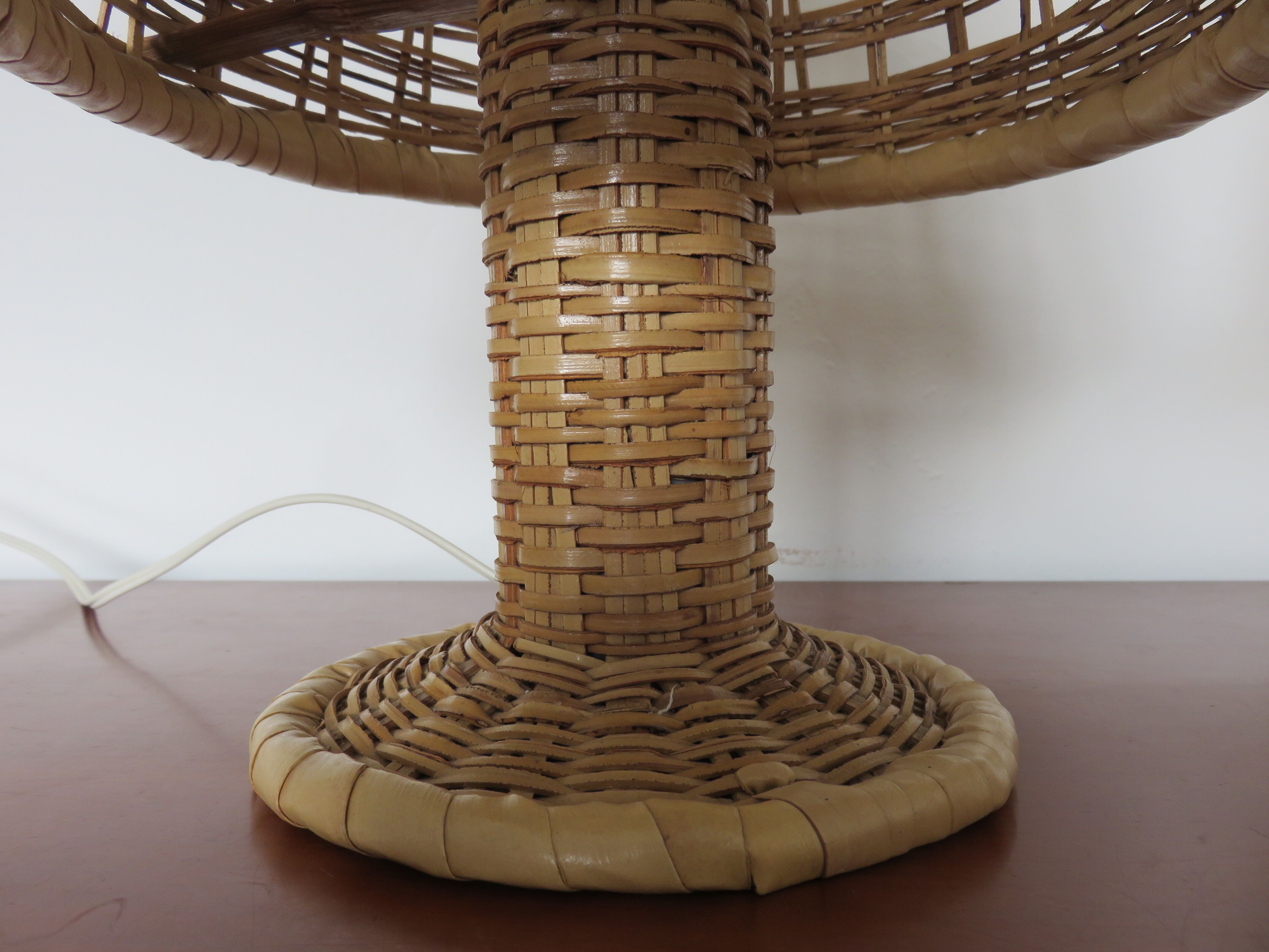 Paire de lampes en rotin bambou années 60/70