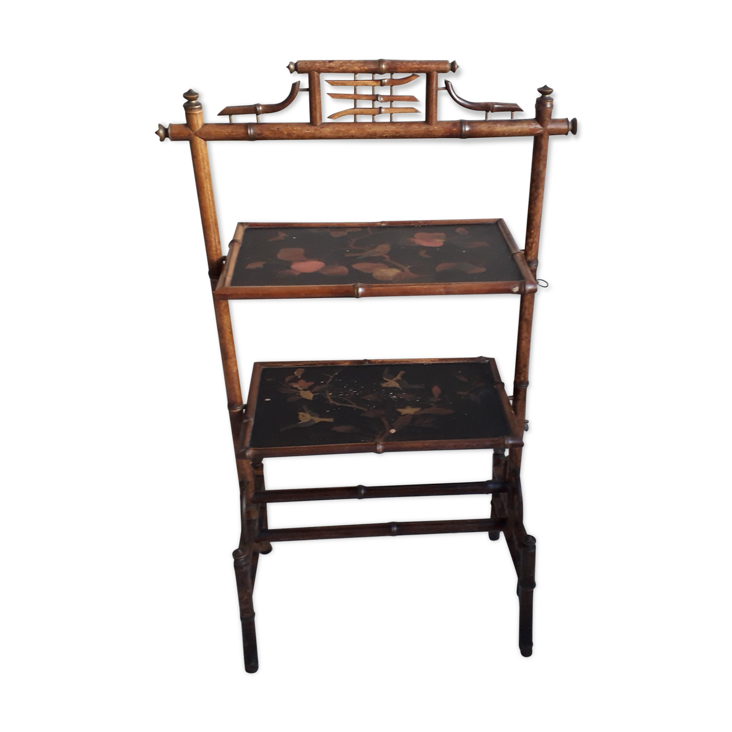 Bamboo shelves, fireplace