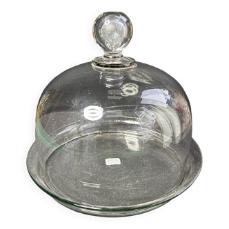 Cheese dome with rimmed tray – ½ blown and cut crystal