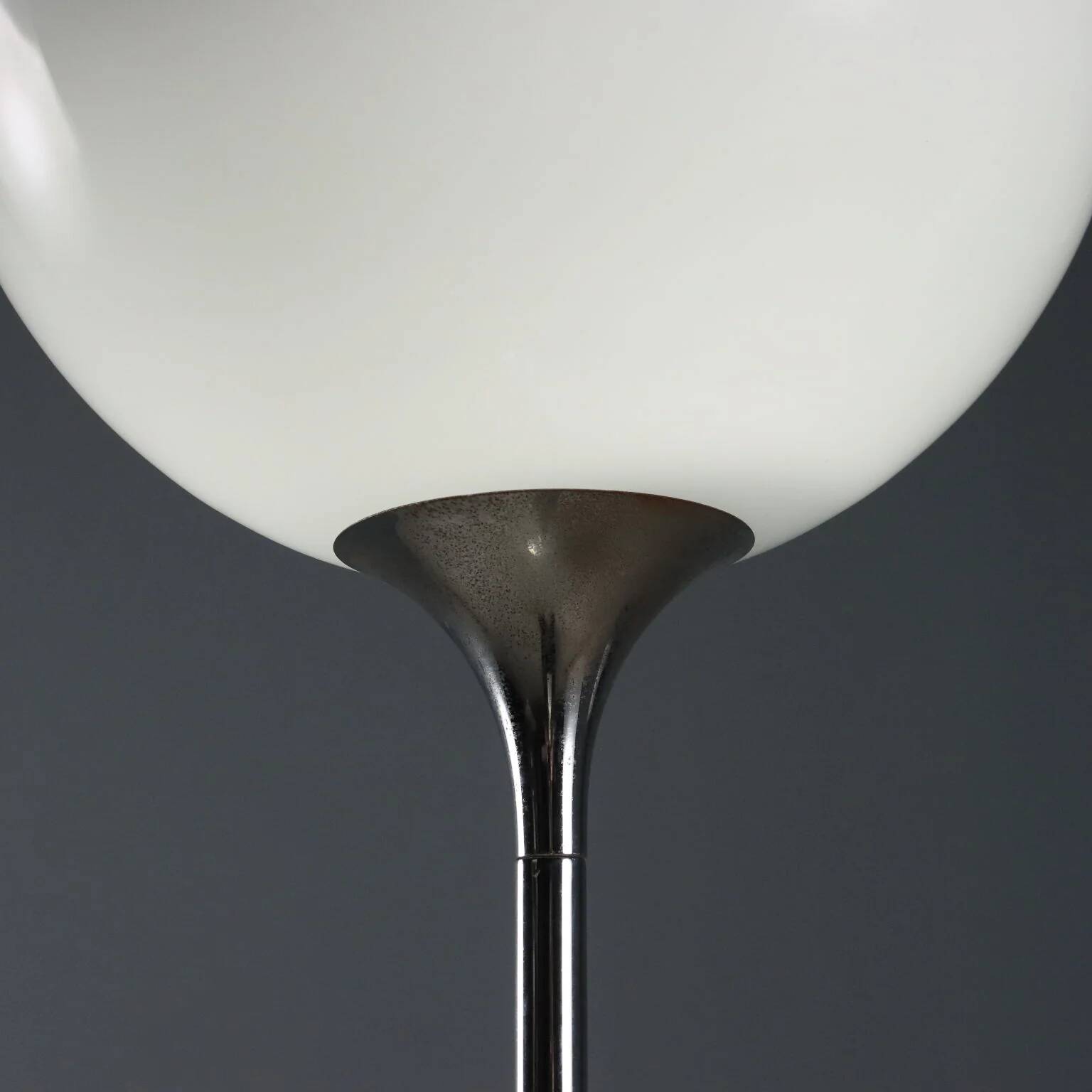 Vintage chrome metal floor lamp, Italy, 1970s