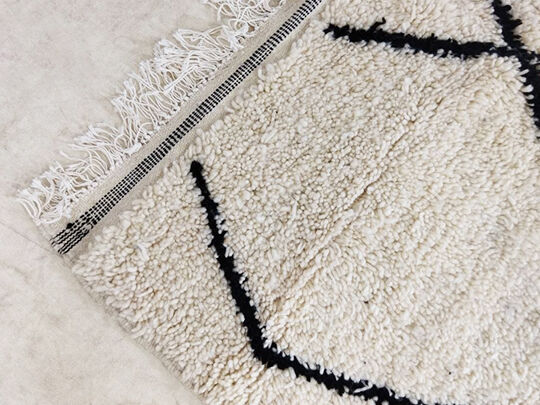 251x143cm Moroccan Berbere Carpet Beni Ourain