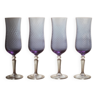 “Cristal d’Arques” Waltzes in Alexandrite