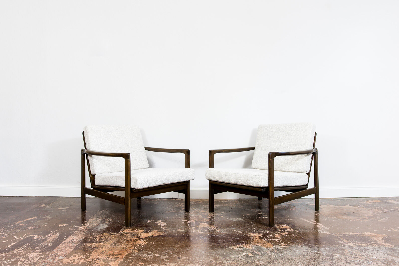 Pair of Restored White Grey B-7522 armchairs by Zenon Bączyk, 1960’s