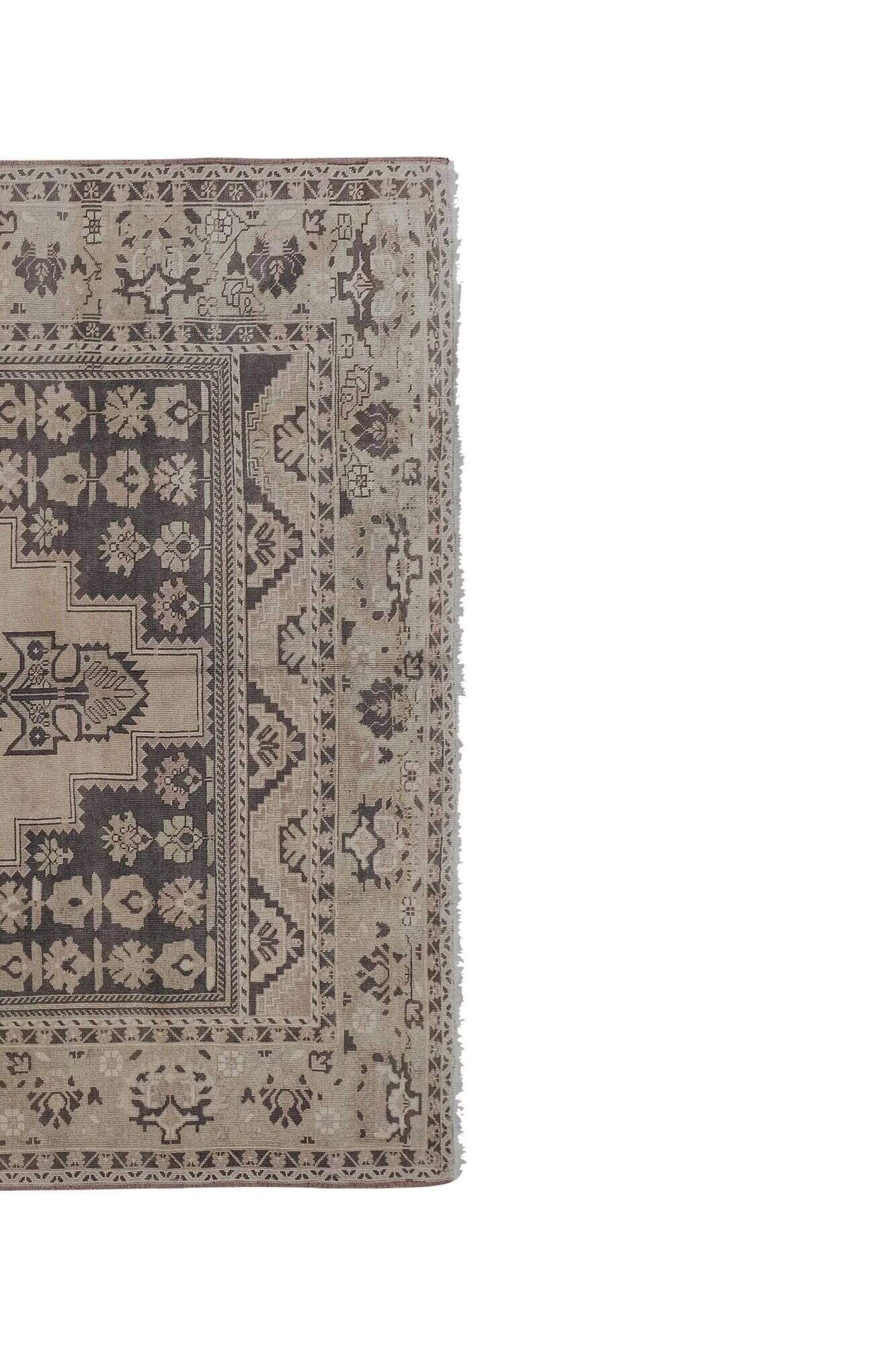 Tapis turc vintage fait main 232x372 cm