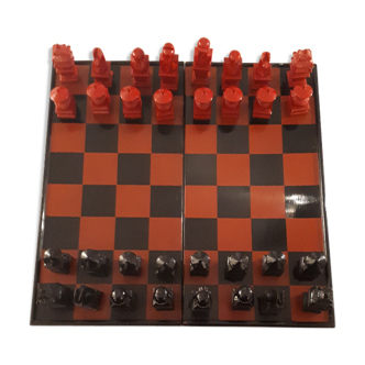 Chess in chinese lacquer red and black, chinese parts