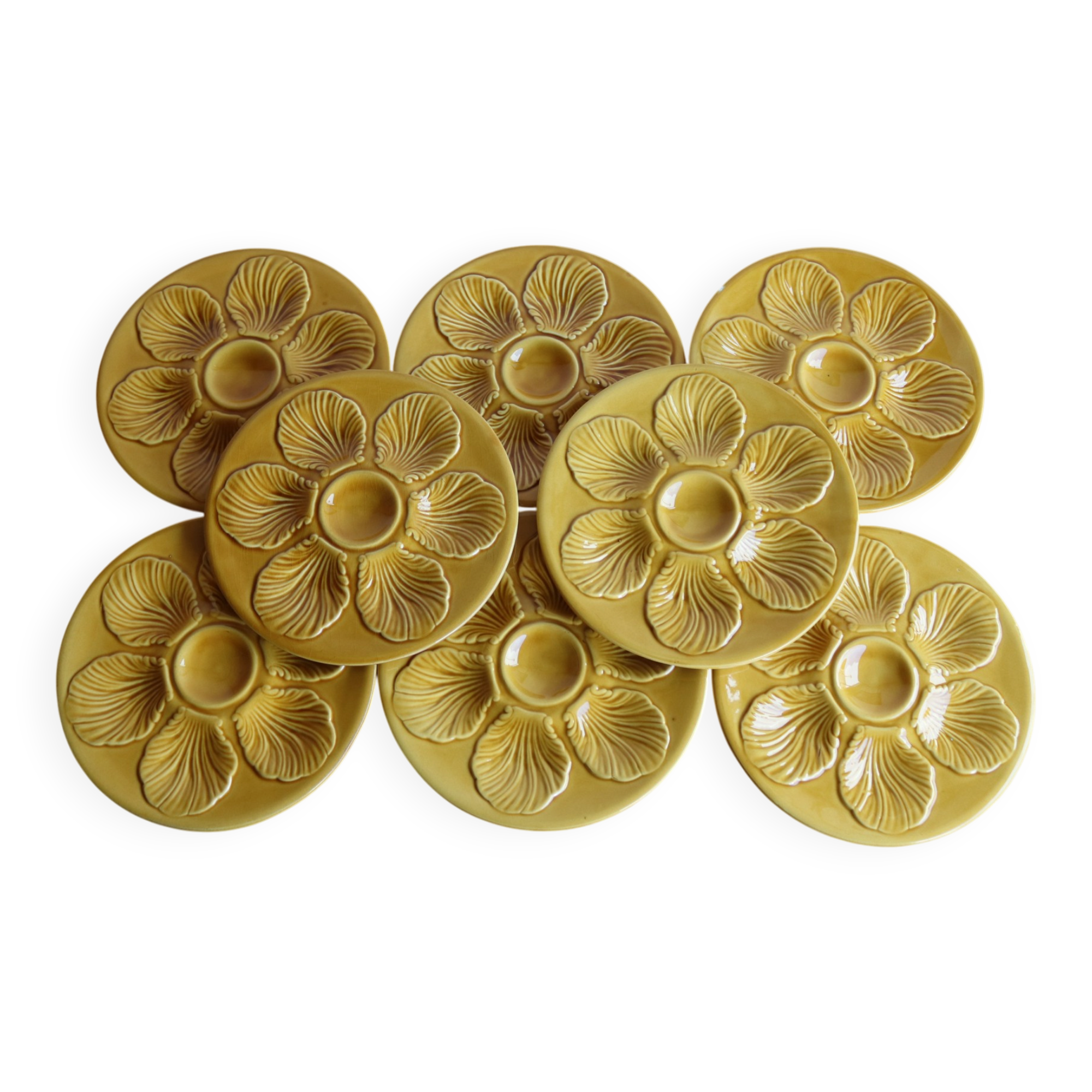 Set of 8 Proceram oyster plates