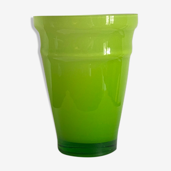 Vase opaline vert