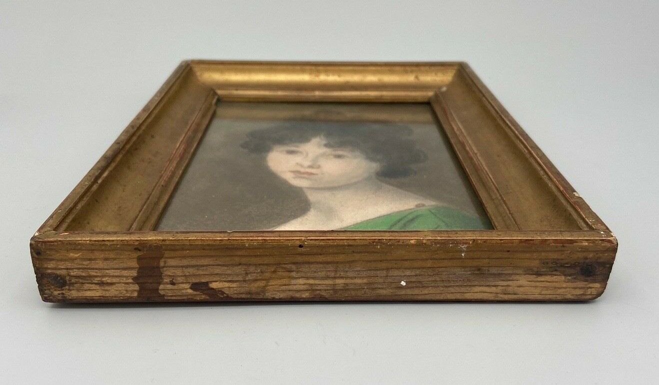 Pastel portrait young girl on paper XXth frame XlXeme