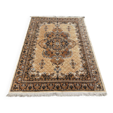 Oriental style rug 230cm x 170cm
