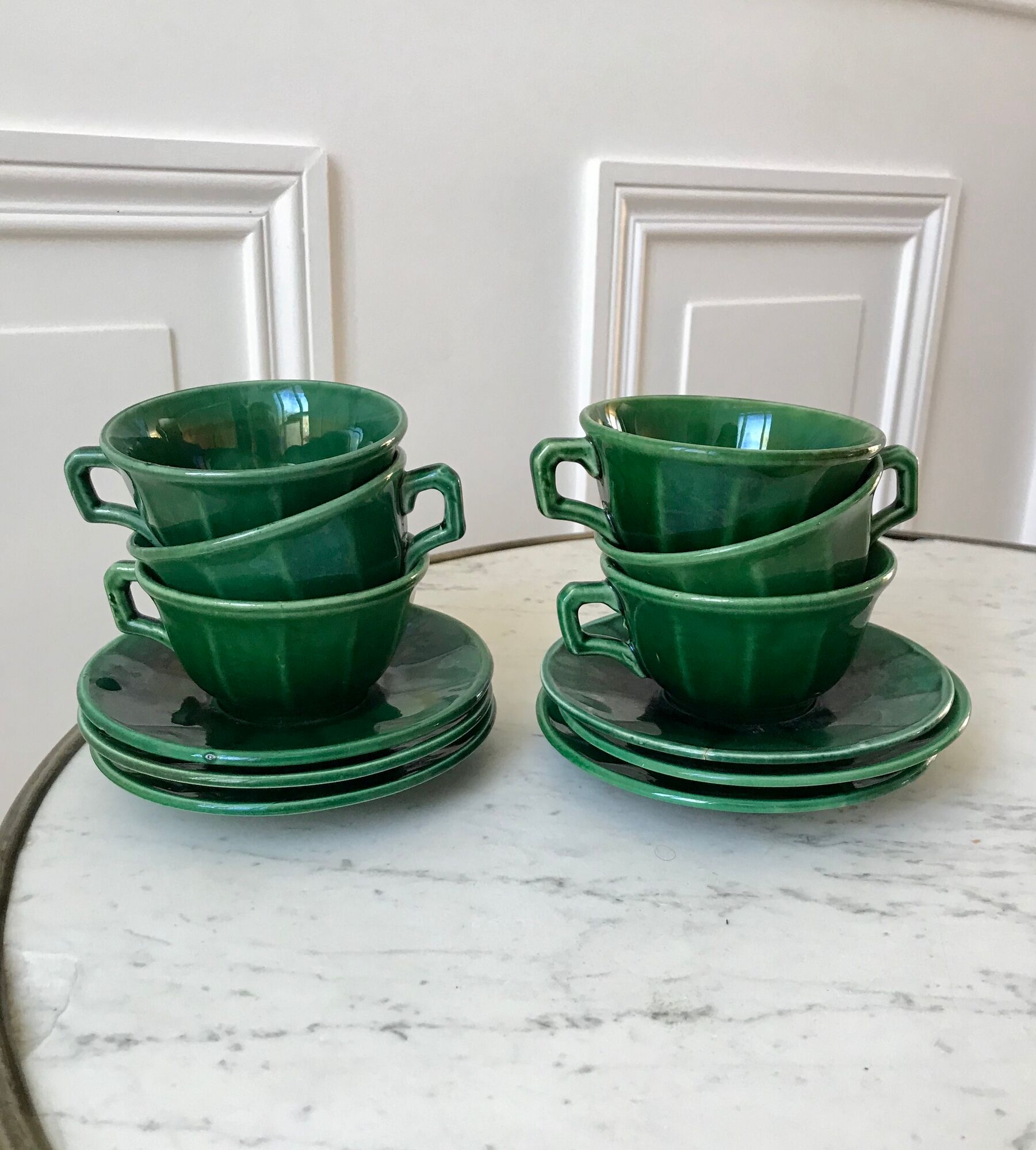 set of 6 cups and sub-cups in green slurry Lunéville 60s