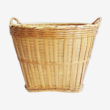 Handwoven basket, rattan planter