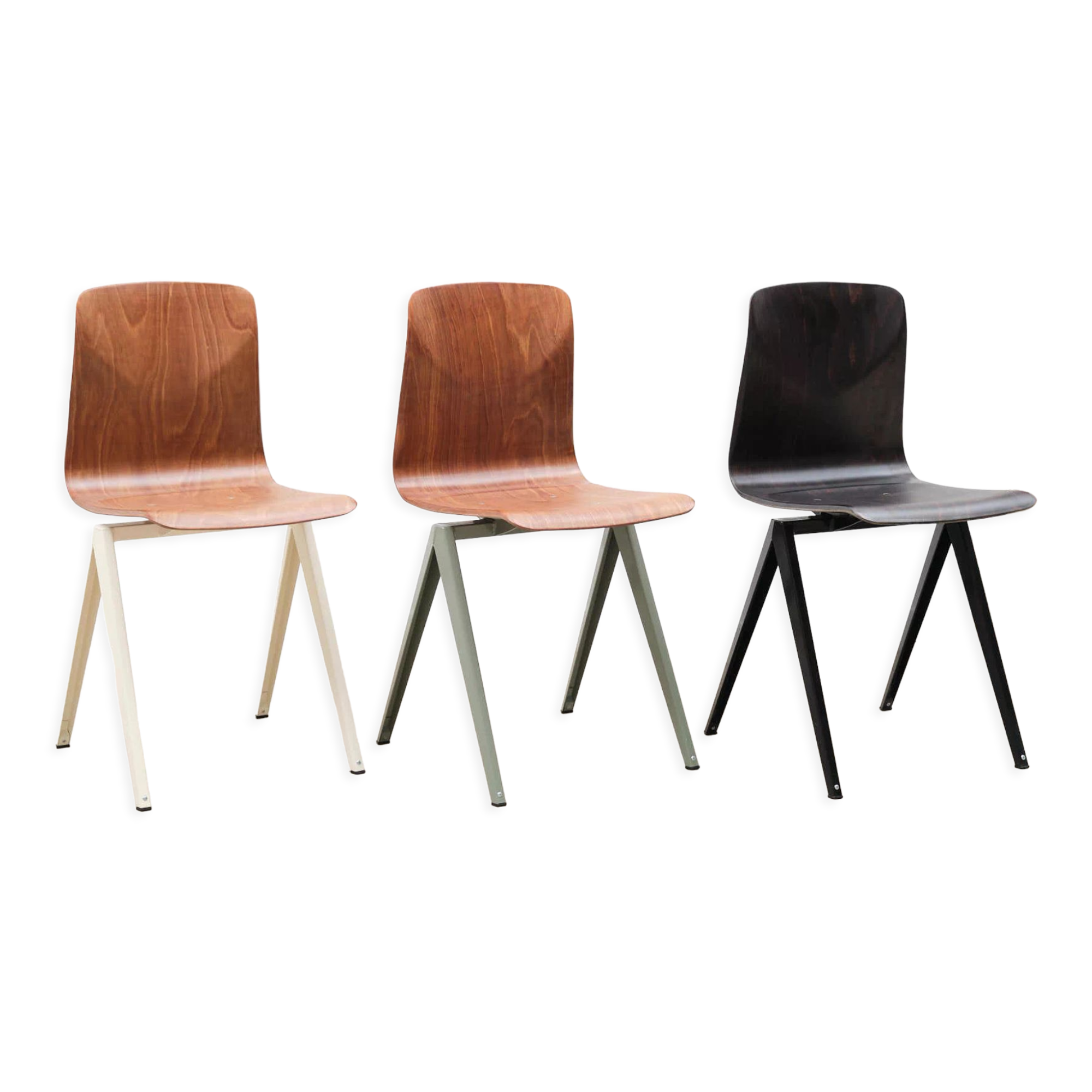 Chaise Galvanitas S19 réédition droite ébène noir