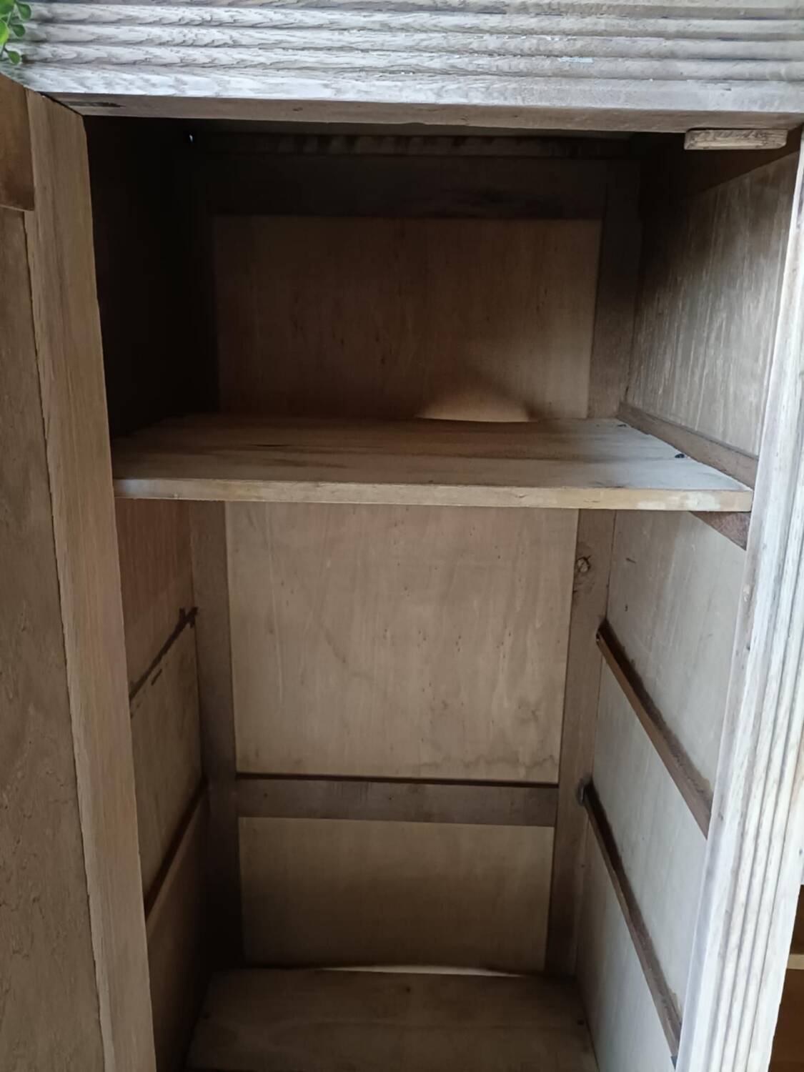 Asymmetrical wardrobe