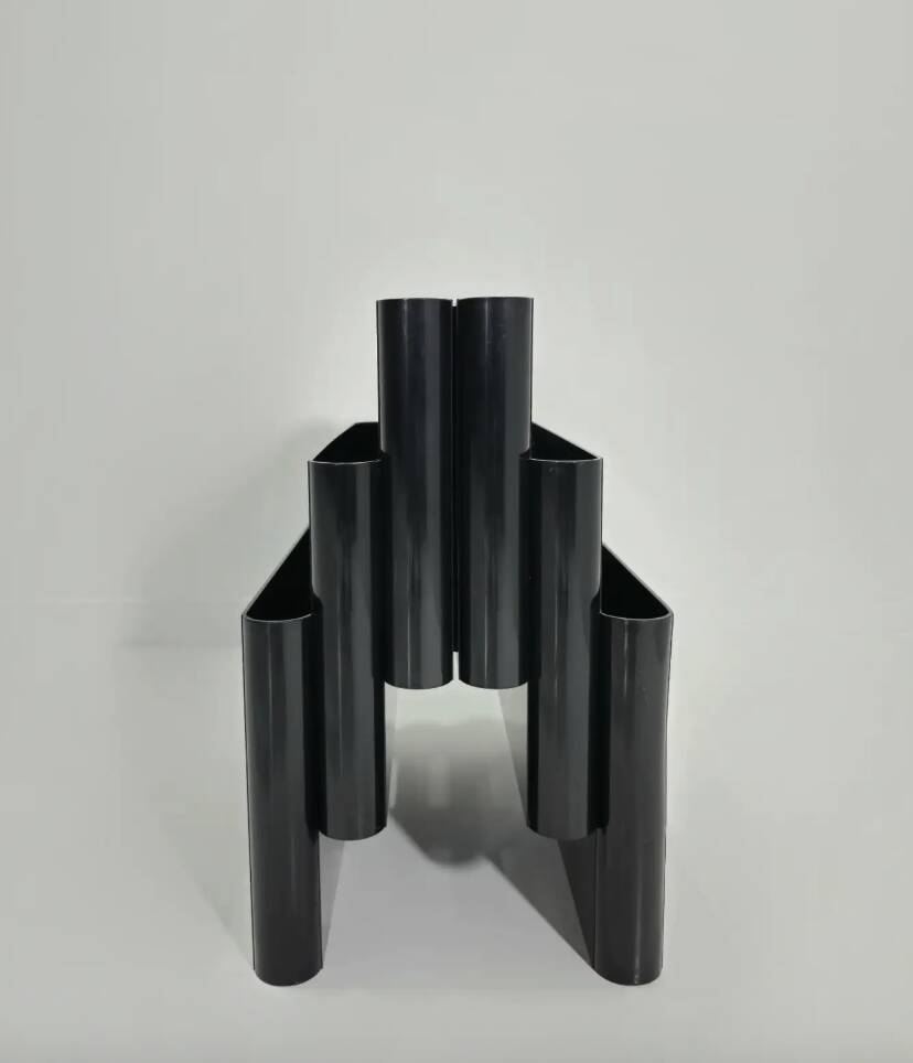 Large black magazine rack by Giotto Stoppino for Kartell, Italy 1970.