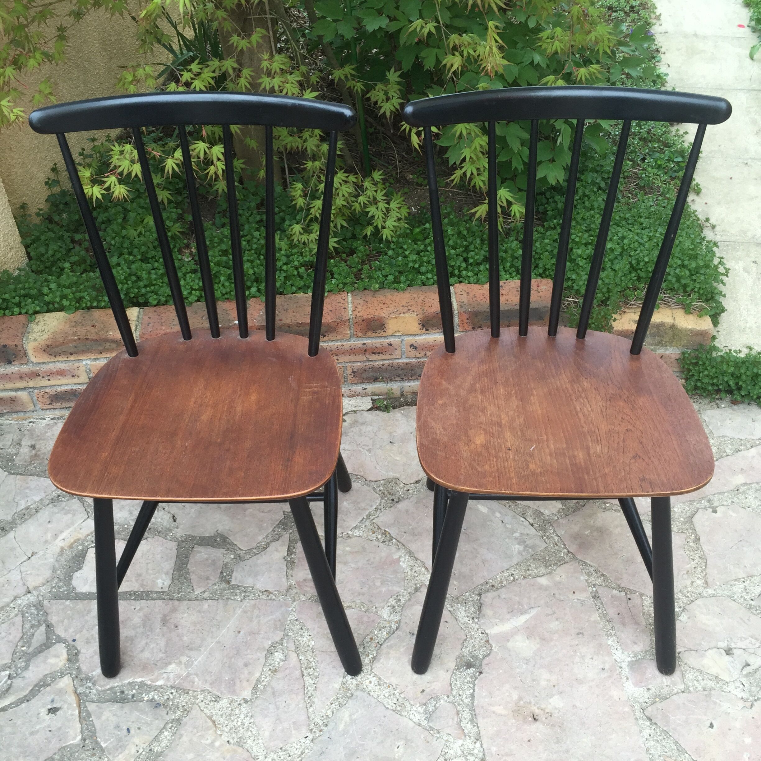 Paire de chaises anciennes en bois