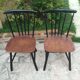 Paire de chaises anciennes en bois