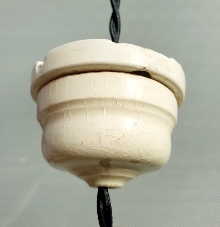 Art Deco opaline ball suspension with porcelain fastener