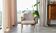Fauteuil vintage en chêne, motif bouclé « poudre rose », création de Chierowsk