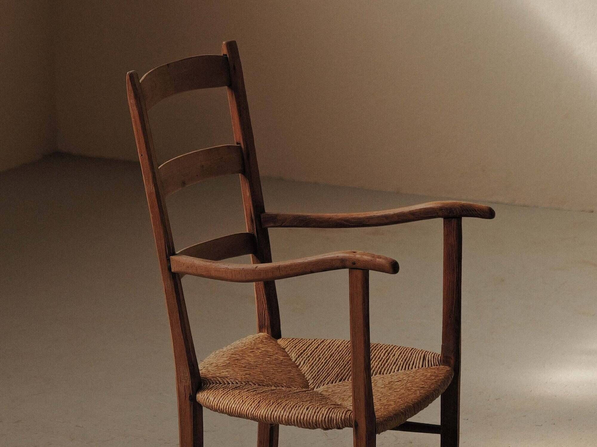 Wood and straw armchair, Popular Art, Auvergne, around 1900