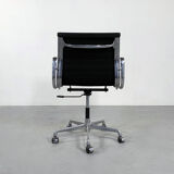 EA117 office chair by Charles and Ray Eames for ICF, 1970
