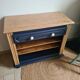 Buffet ouvert bleu de Sèvres et bois